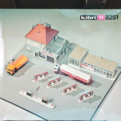 Modelleisenbahn tankstelle set - modelleisenbahn,